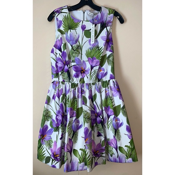 Alice + Olivia Joyce Floral Lavender White Mini Dress - Picture 5 of 12